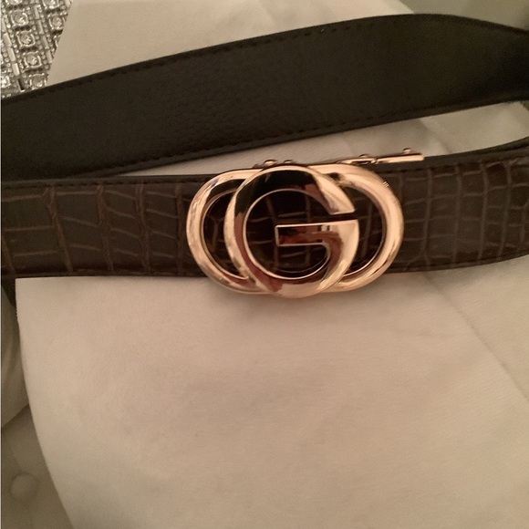 Designer Brown Belt with Gold Buckle - Picture 1 of 4